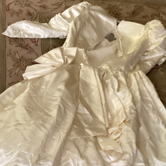 👰‍♀️ RARE VINTAGE 1970’s/80’s Satin & LACE WEDDING DRESS Tiers of Satin - Picture 15 of 16